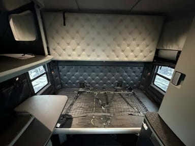 2020 Kenworth W990 13