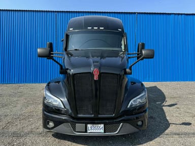 2022 Kenworth T680 8