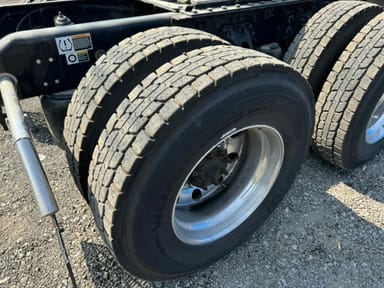 2022 Kenworth T680 16