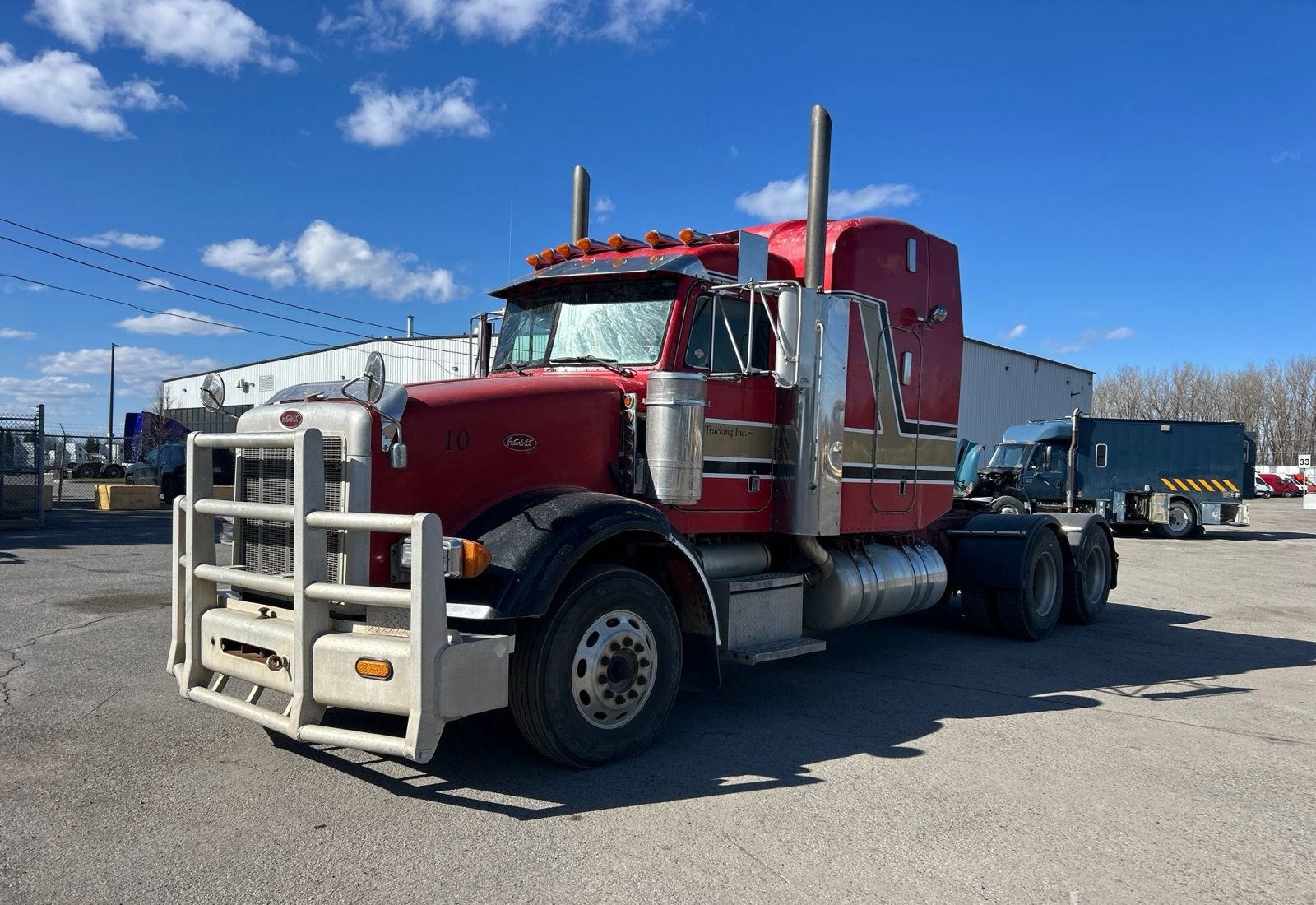 2005 Peterbilt 378 Sleeper 48 pouces 1 sur 4