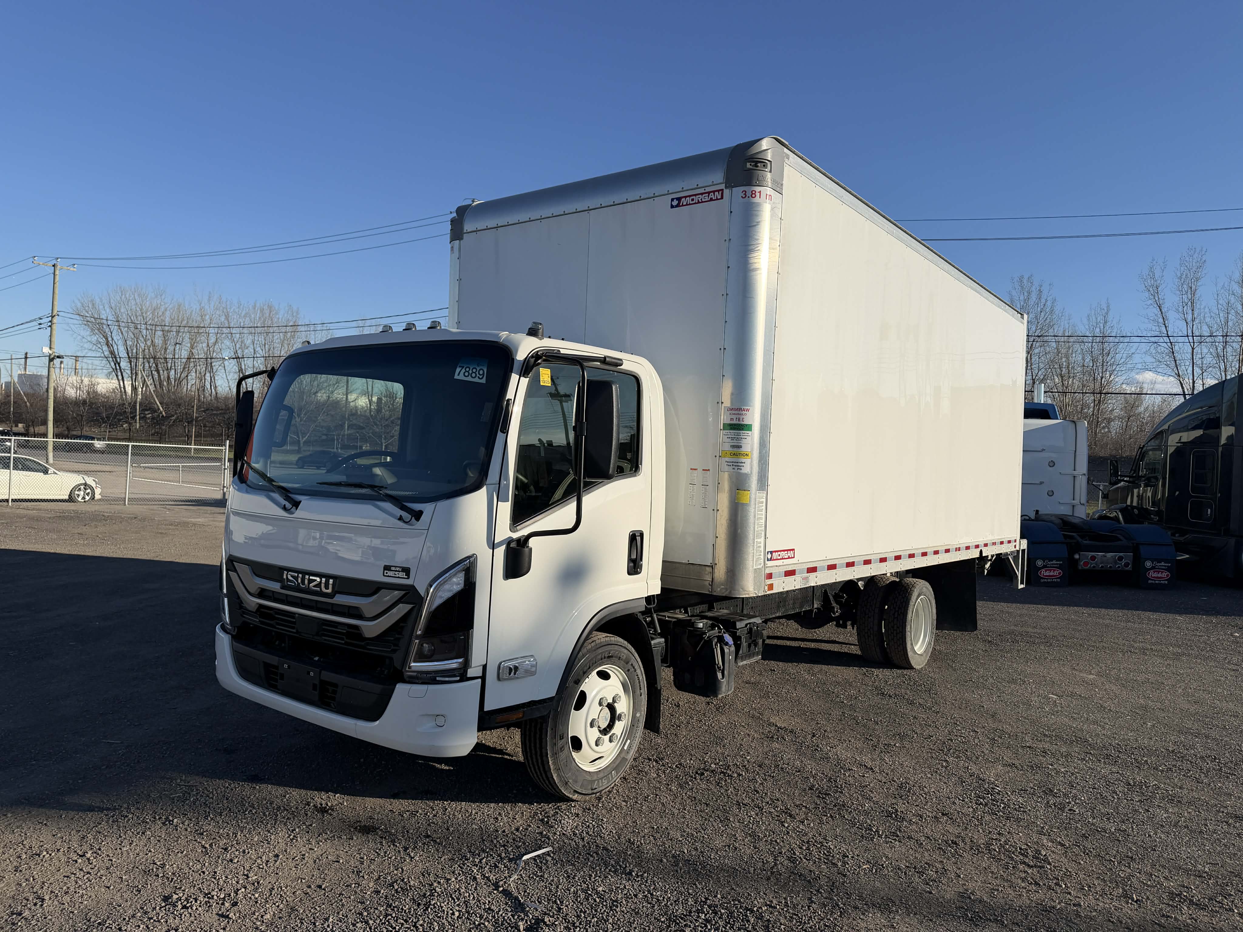 2025 Isuzu NRR 1 sur 13