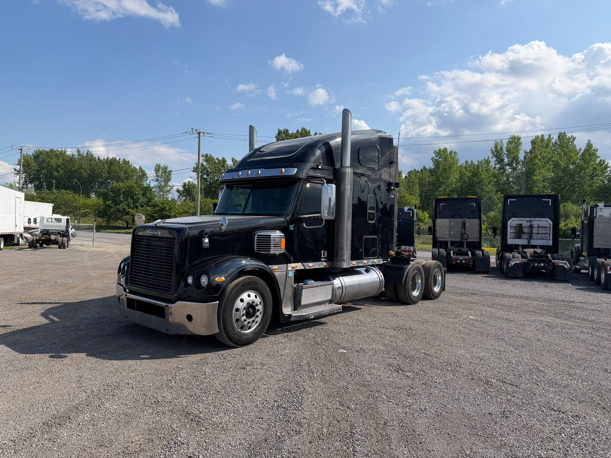 2012 FREIGHTLINER Coronado SERIES 60 GLIDER KIT 1 of 16