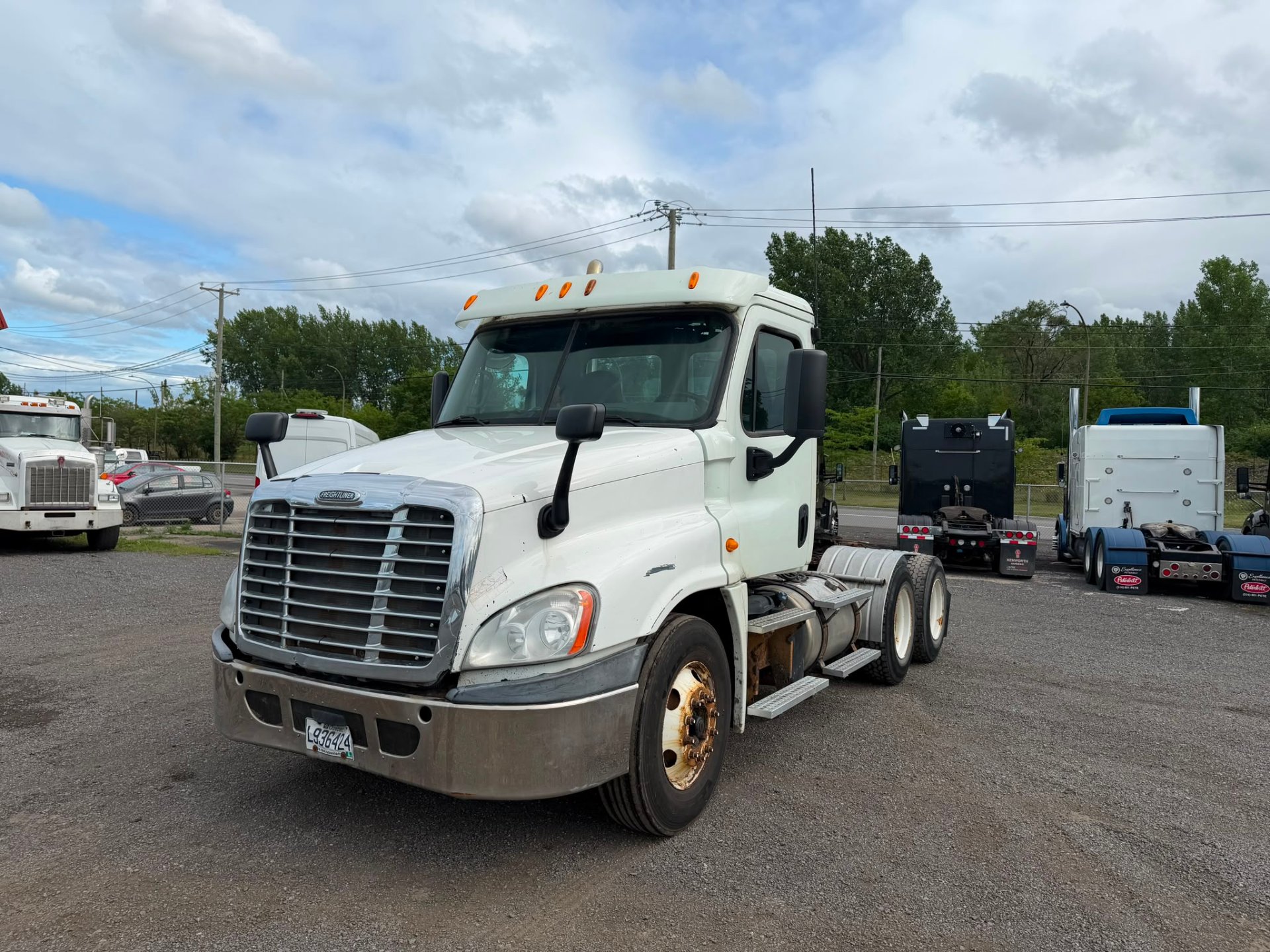2014 Freightliner Cascadia DAYCAB 1 sur 10